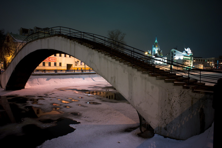 ***. Пример тестовой фотографии, сделанной объективом Sony E 16 mm f/ 2.8 и фотоаппаратом Sony NEX-5