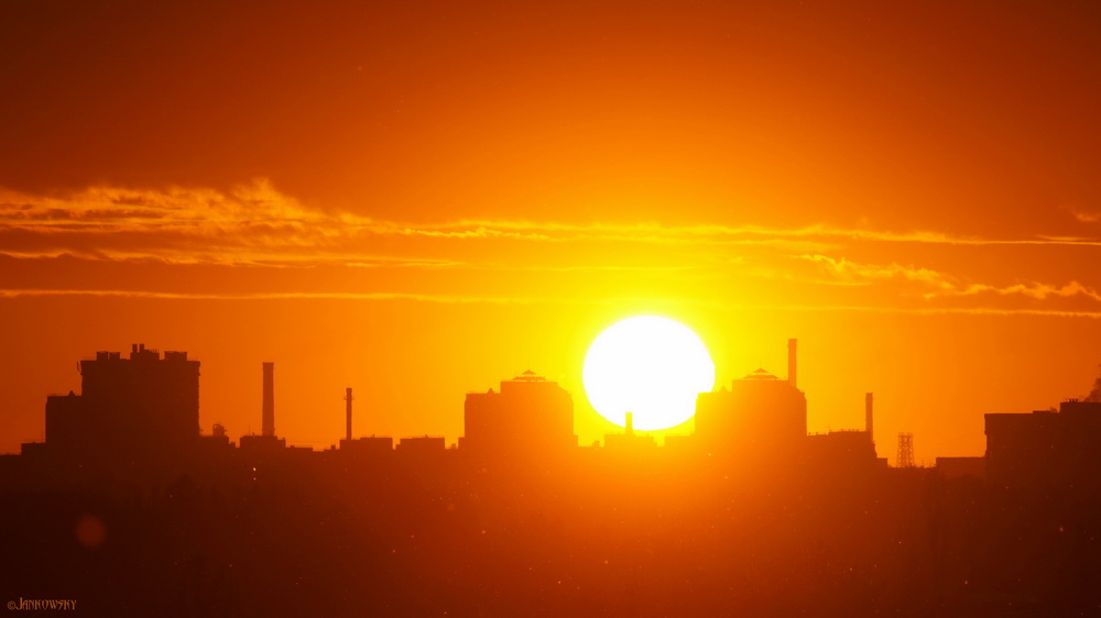 Industrial  Sunshine-Hellfire. Пример тестовой фотографии, сделанной объективом Canon FDn 300 mm f/ 2.8 L и фотоаппаратом NEX 3N