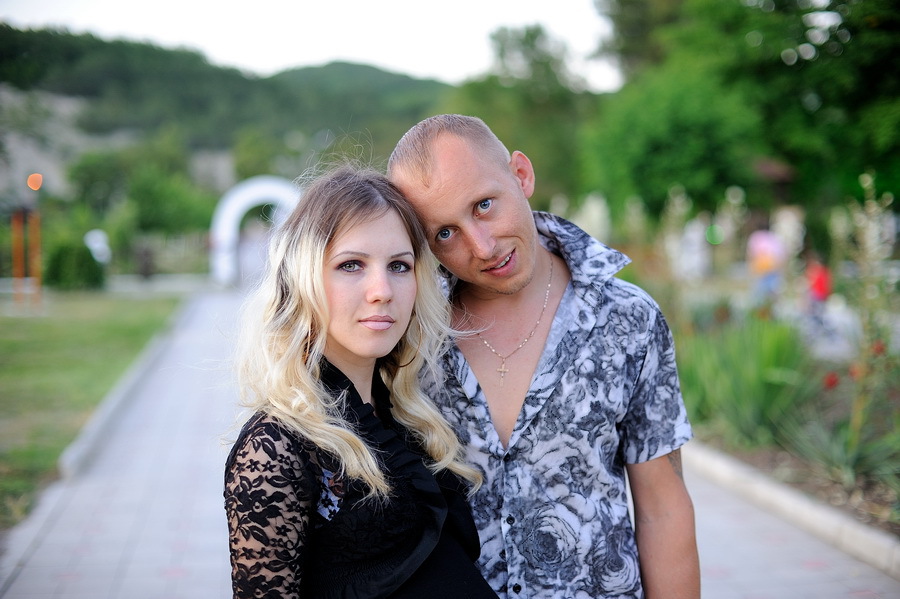 Руслан и Наташа. Пример тестовой фотографии, сделанной объективом Nikon Nikkor 50 mm f/ 1.2 Ai и фотоаппаратом Nikon D700
